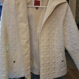 Espirit quilted jacket with hood. Cream XL